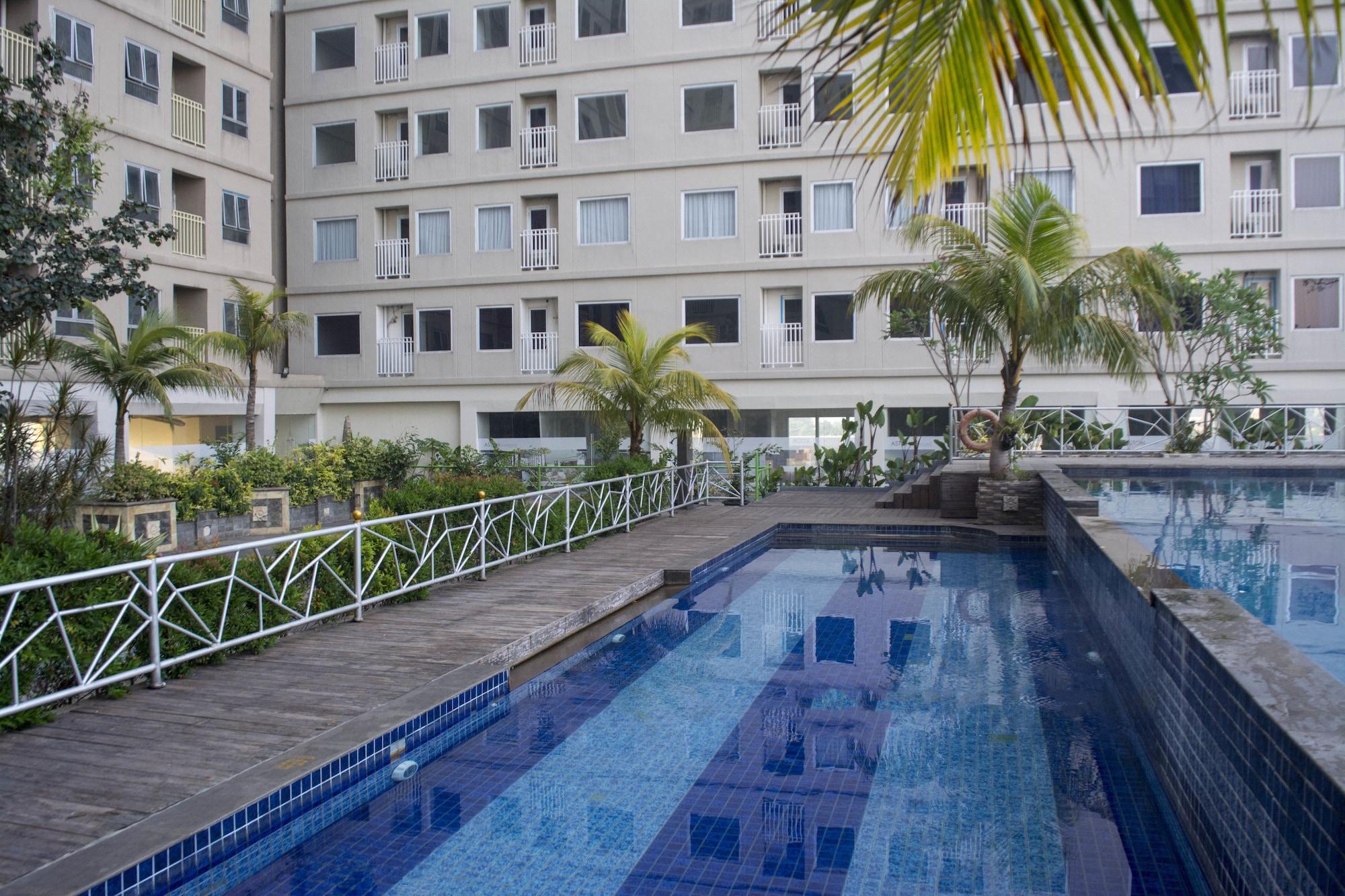 Titanium Express HomTel Jacarta Exterior foto