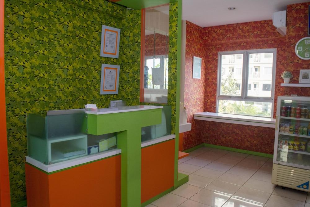 Titanium Express HomTel Jacarta Exterior foto