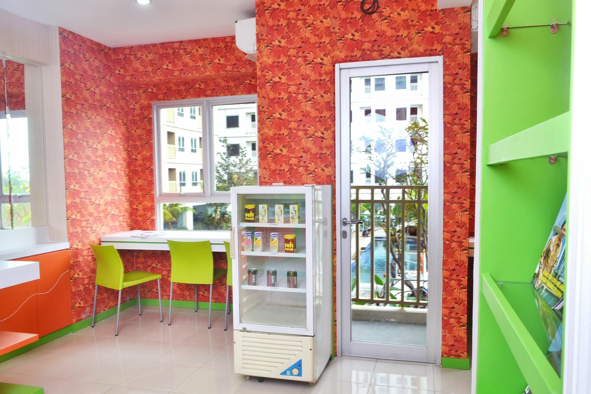 Titanium Express HomTel Jacarta Exterior foto